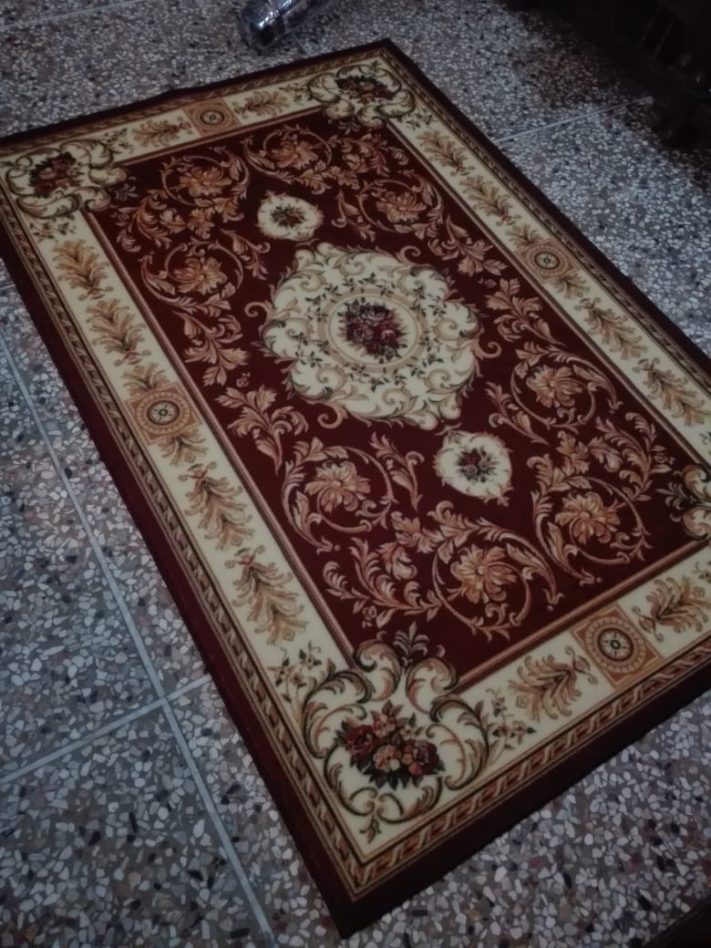 Carpet center piece (120cm x 180 cm), area rugs 4ft x 6ft, rugs for home (4ft x 6ft estimated )