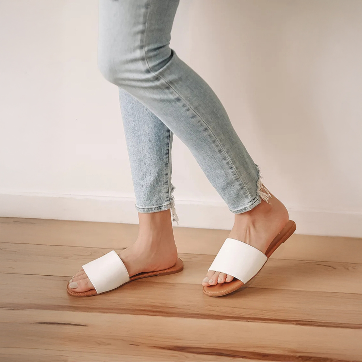 Foot Forward Handmade Flat Sandals, Trendy and Comfortable, Various Sizes