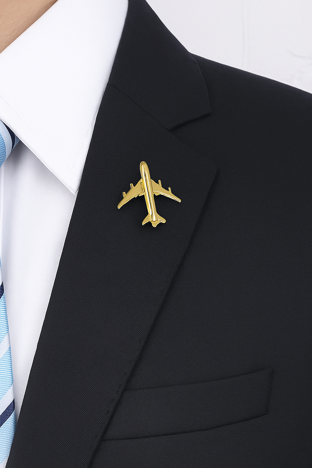Metal Airplane Brooch For Coat Shirt Bag Fashion Pin Alloy Badge Vintage Pin Buckle Badge Buckle Jewelry Accessories